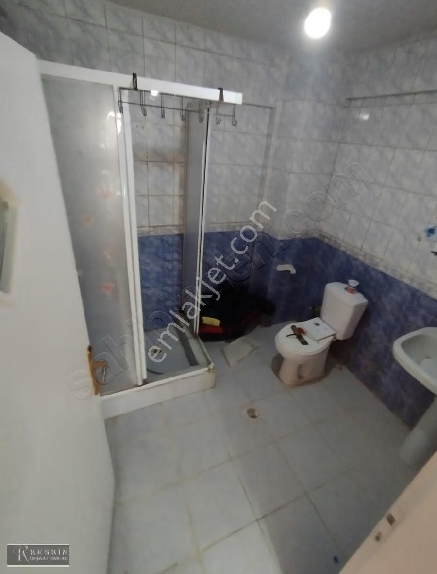 Keçiören Baglum Bulvar Üzeri 1.kat 3+1 Asansörlü İskanlı - Görsel 19