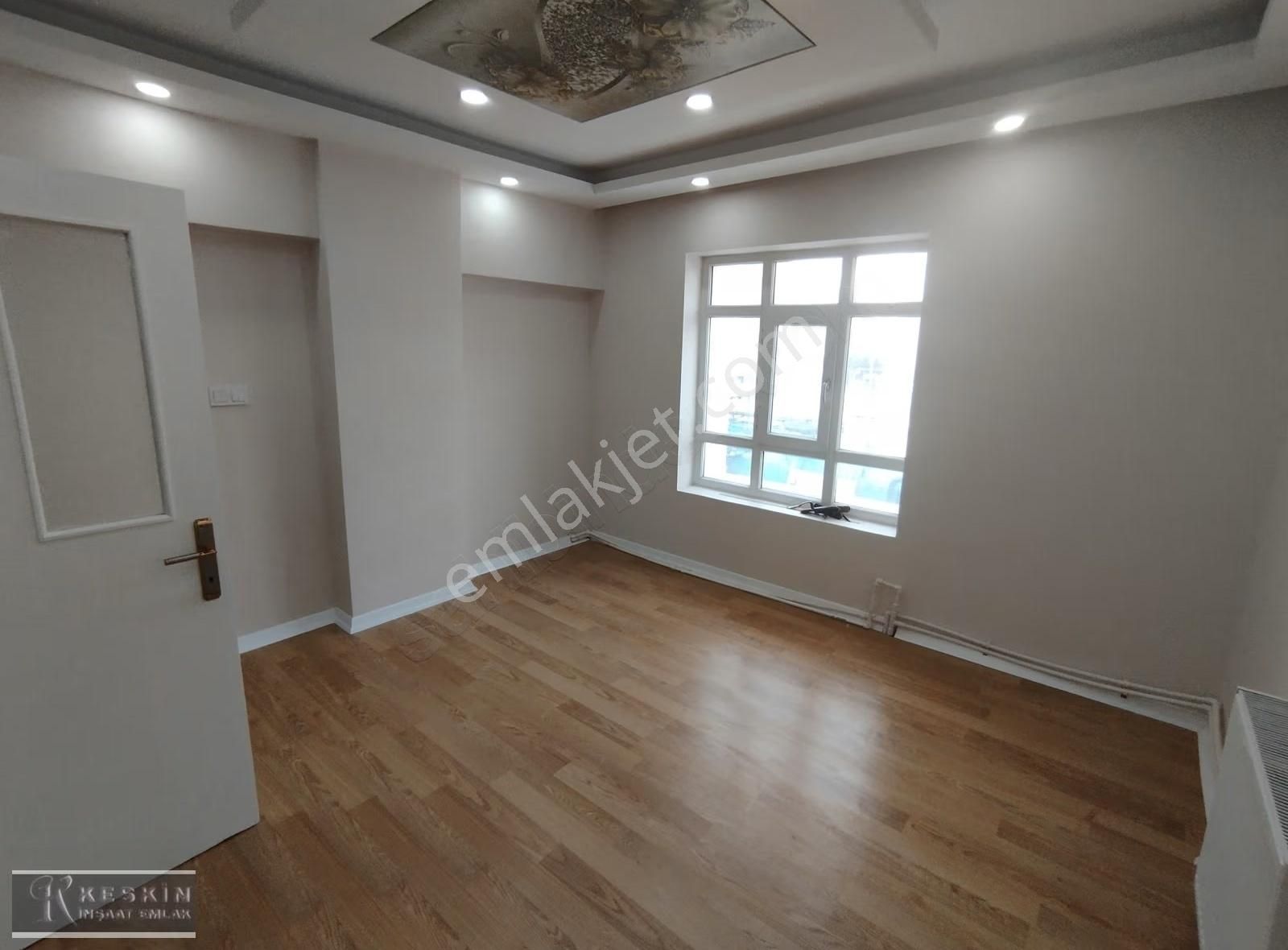 Keçiören Baglum Bulvar Üzeri 1.kat 3+1 Asansörlü İskanlı - Görsel 11