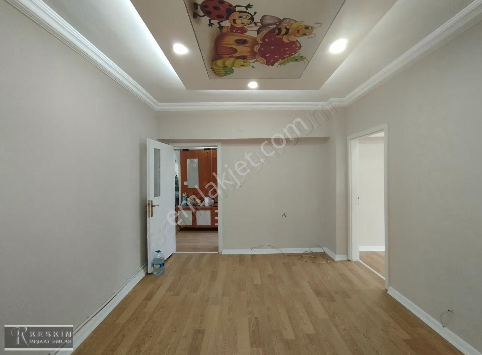 Keçiören Baglum Bulvar Üzeri 1.kat 3+1 Asansörlü İskanlı - Görsel 8