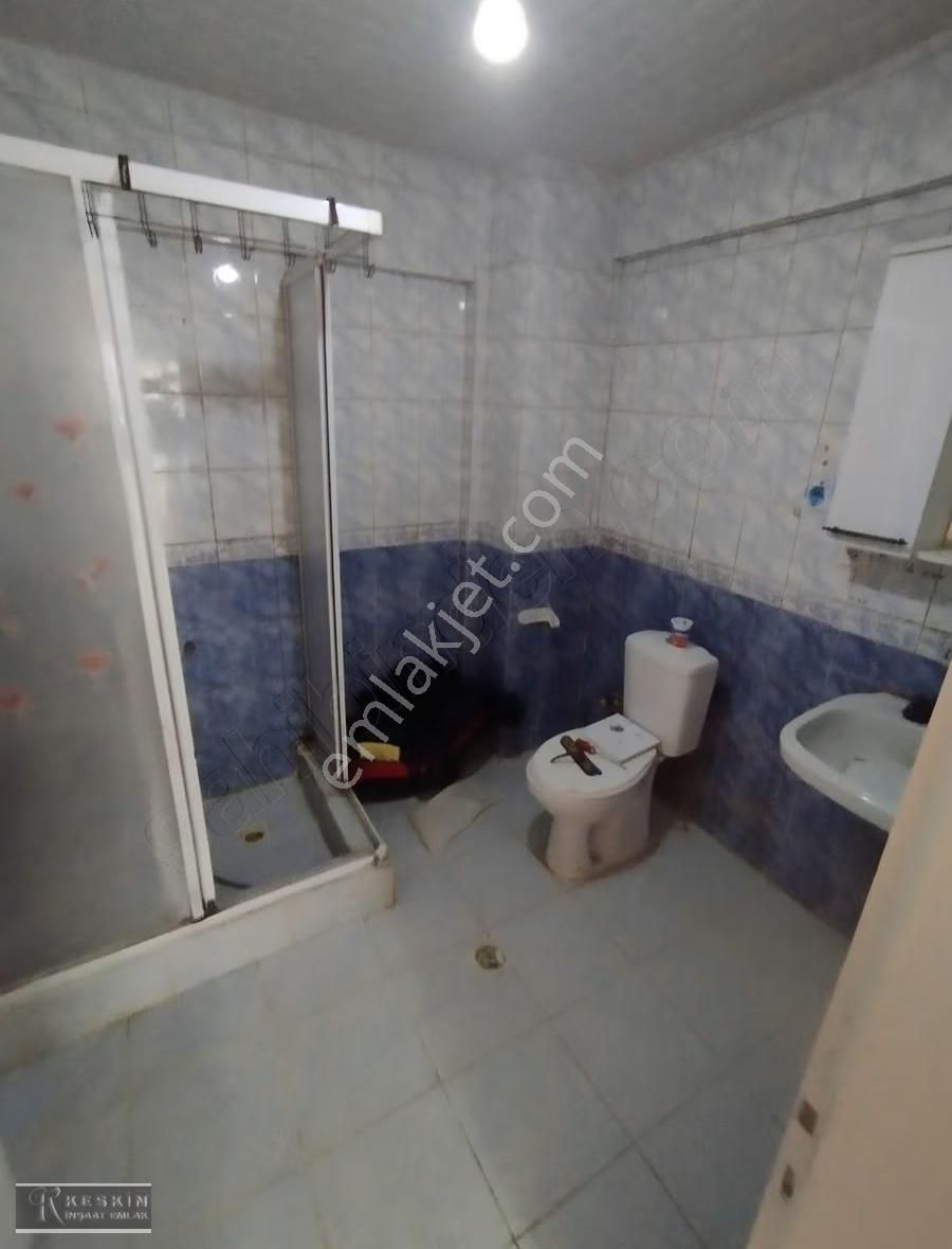 Keçiören Baglum Bulvar Üzeri 1.kat 3+1 Asansörlü İskanlı - Görsel 12