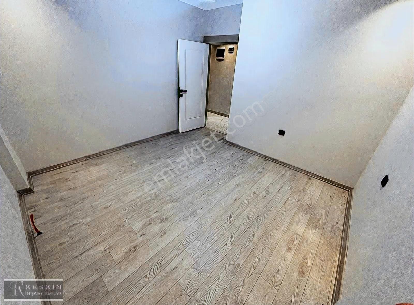 Keçiören Kanuni Mah Sıfır Bina Orta Kat 3+1 Yapılı Satılık Daire - Görsel 2