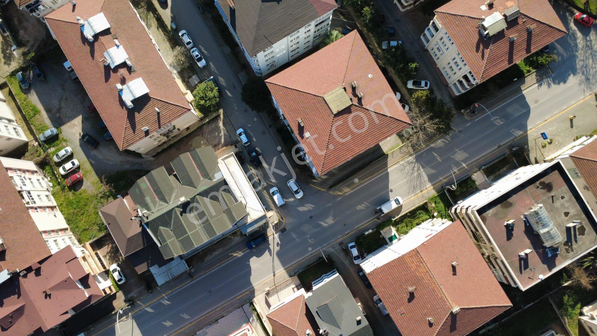 Derince’de-cumhuriyet Caddesi Üzerinde-mükemmel Konumda-fırsat Dükkan - Görsel 18