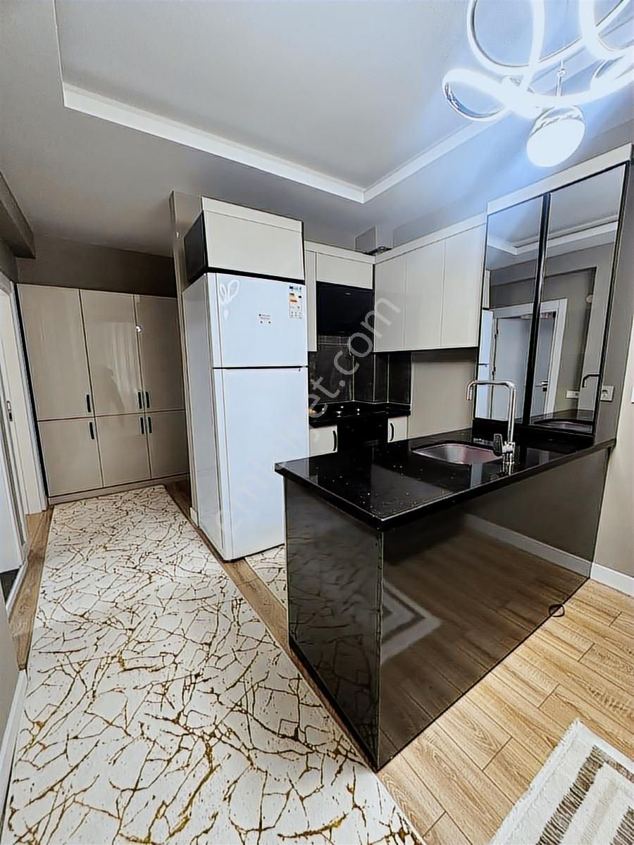 Agmden Rumeli Mahallesi Aydınkervancısitesinde Full Eşyalı Daire