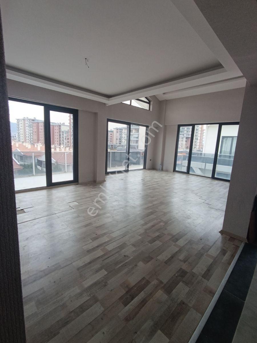 Uydukent Elmas Sitesi 4+1 Kiralık Lüks Dublex Geniş Daire - Görsel 27