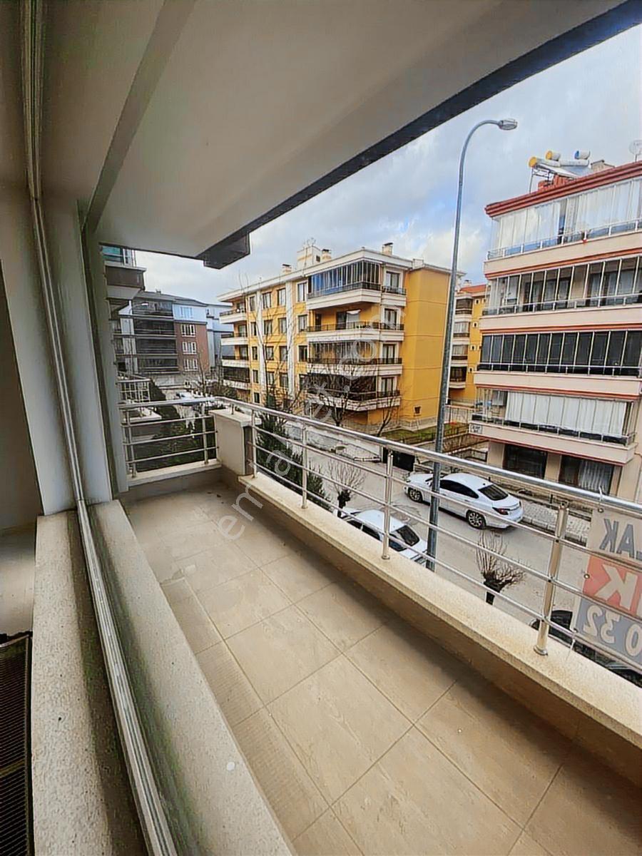 Uydukent Selçuklu Mahallesinde 4+1 Geniş Kiralık Daire - Görsel 22