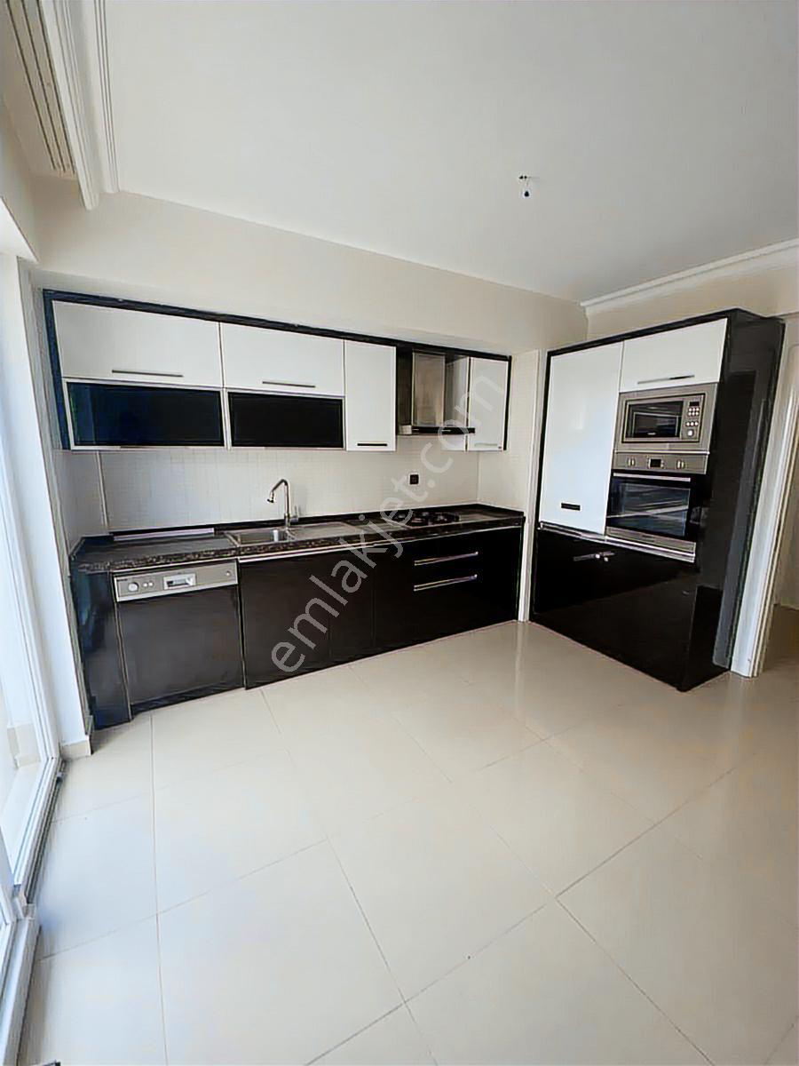 Uydukent Selçuklu Mahallesinde 4+1 Geniş Kiralık Daire - Görsel 27