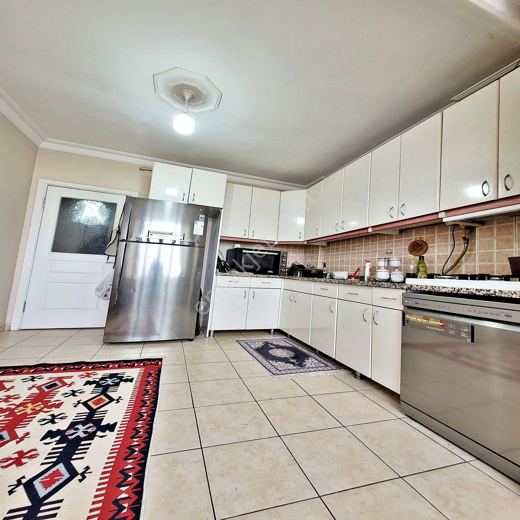 Beylikdüzü Adnan Kahveci Mahallesinde 3+1 Satılık Ara Kat Daire - Görsel 27