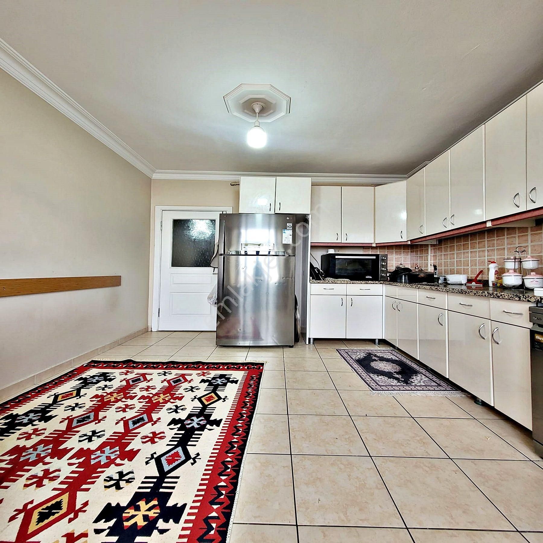 Beylikdüzü Adnan Kahveci Mahallesinde 3+1 Satılık Ara Kat Daire - Görsel 11