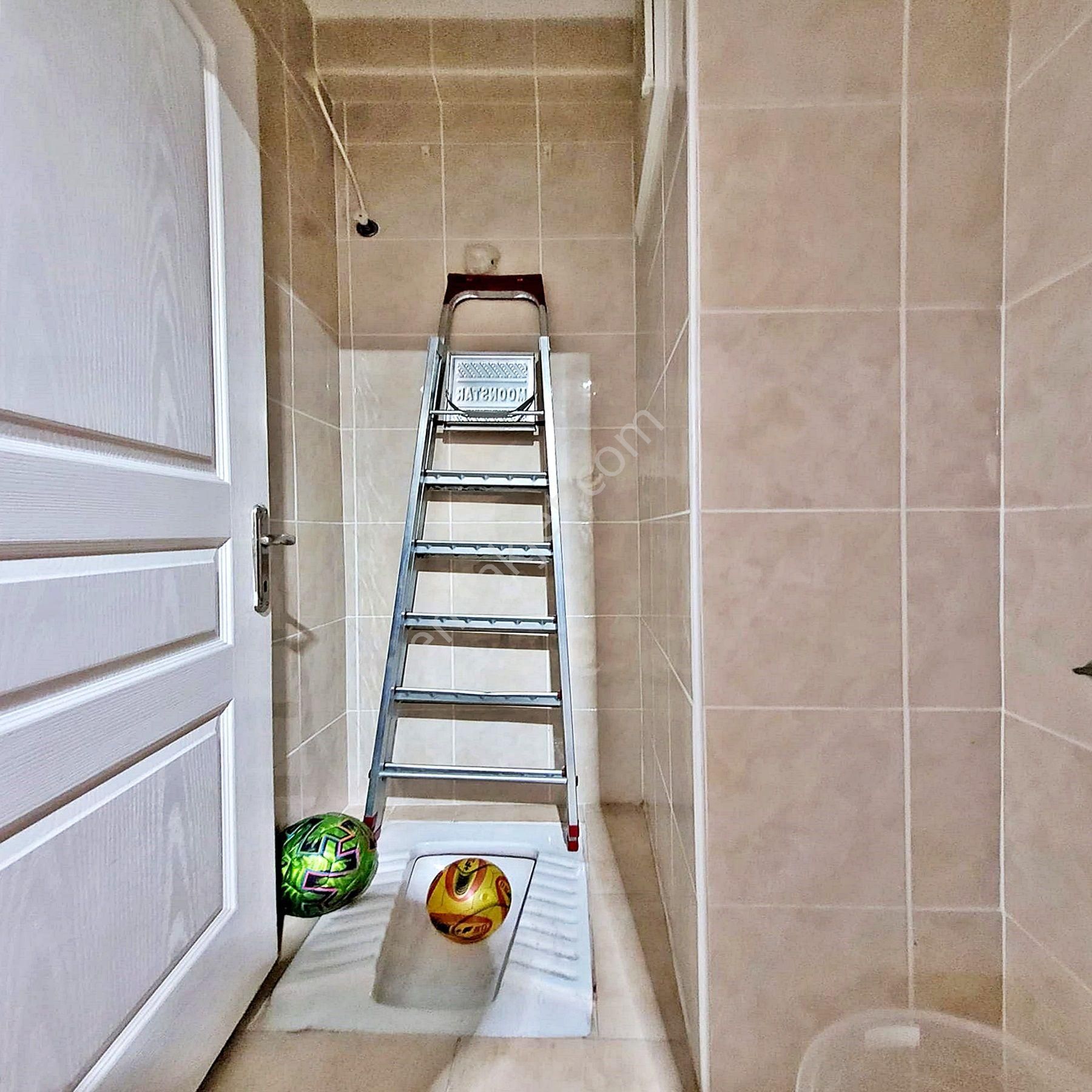 Beylikdüzü Adnan Kahveci Mahallesinde 3+1 Satılık Ara Kat Daire - Görsel 28