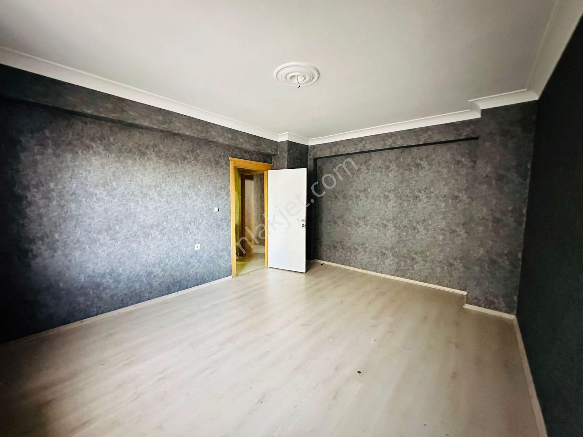Feridunçelik'te Ali Bey Göbekte Giyinme Odalı Full Yapılı 3+1 Kiralık Daire !! - Görsel 15