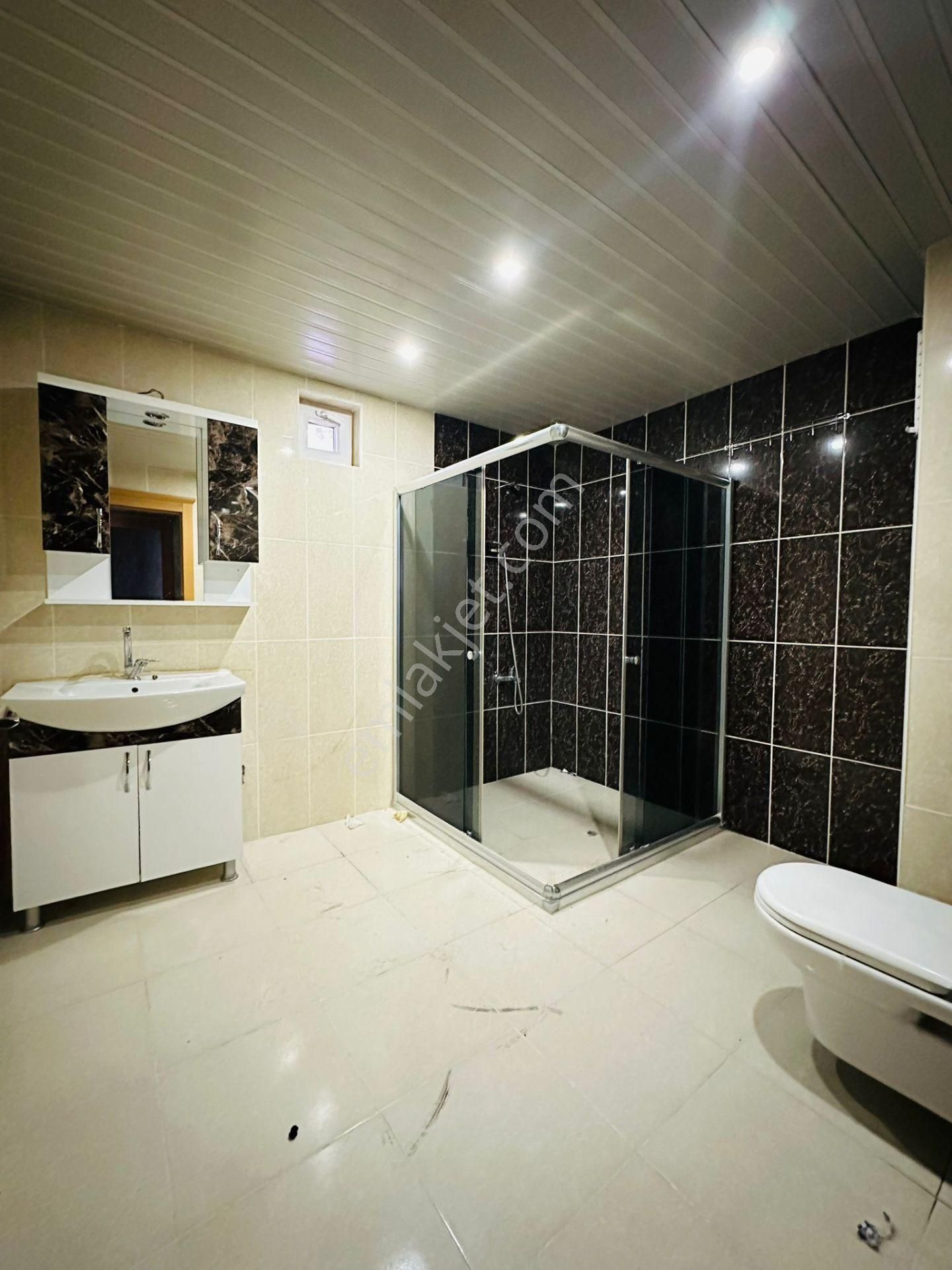 Feridunçelik'te Ali Bey Göbekte Giyinme Odalı Full Yapılı 3+1 Kiralık Daire !! - Görsel 25