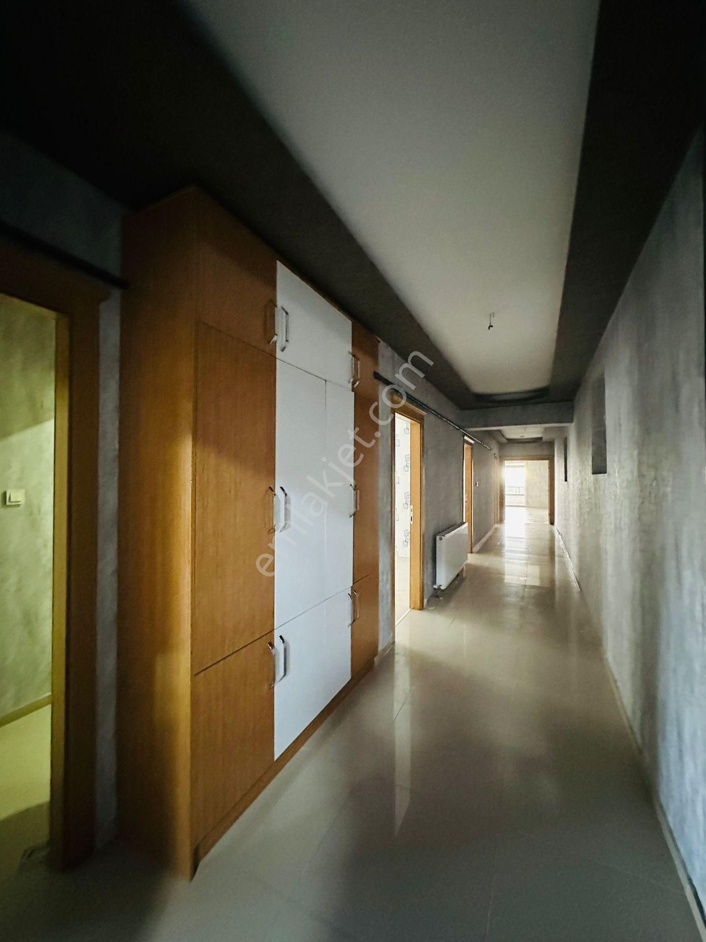 Feridunçelik'te Ali Bey Göbekte Giyinme Odalı Full Yapılı 3+1 Kiralık Daire !! - Görsel 21