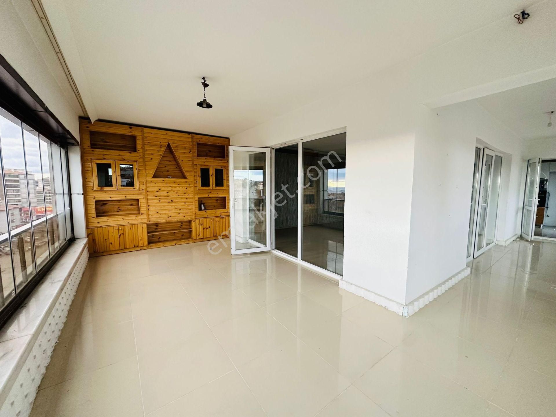 Feridunçelik'te Ali Bey Göbekte Giyinme Odalı Full Yapılı 3+1 Kiralık Daire !! - Görsel 27