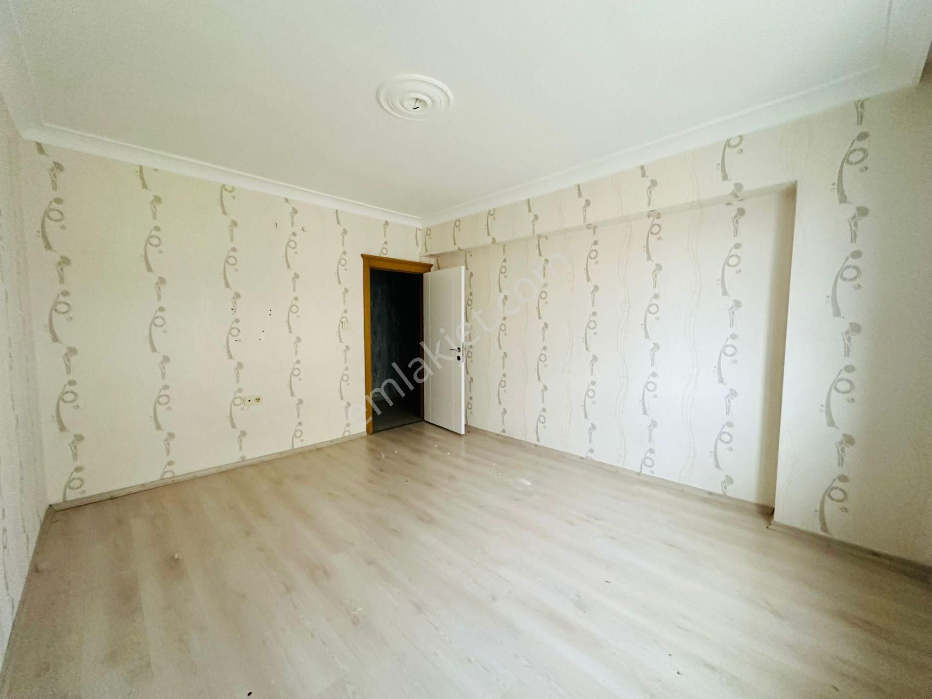 Feridunçelik'te Ali Bey Göbekte Giyinme Odalı Full Yapılı 3+1 Kiralık Daire !! - Görsel 17