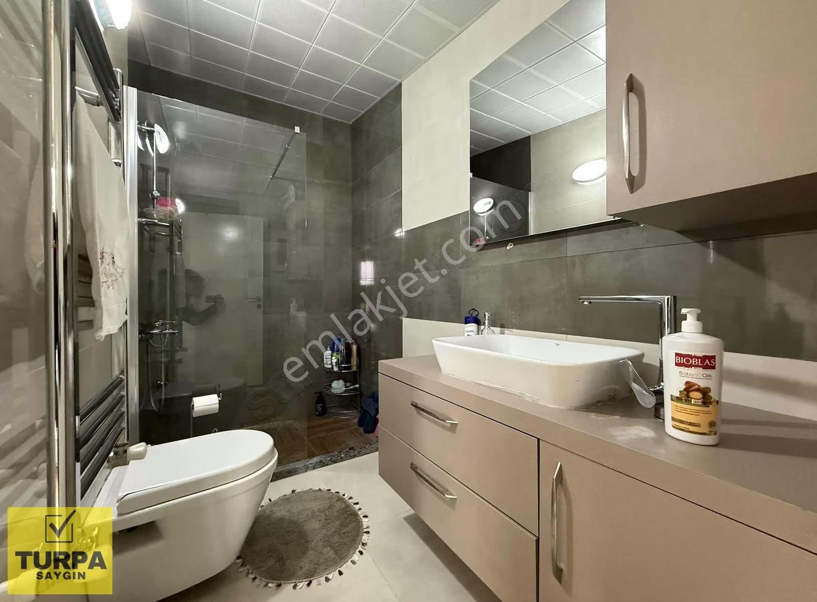 Menderes Mithatpaşa Mahallesinde Müstakil Tapulu 4.5+1 Villa - Görsel 34