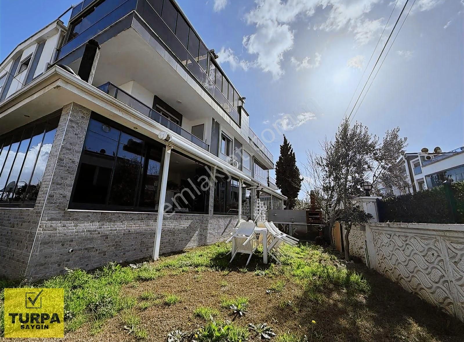 Menderes Mithatpaşa Mahallesinde Müstakil Tapulu 4.5+1 Villa - Görsel 10