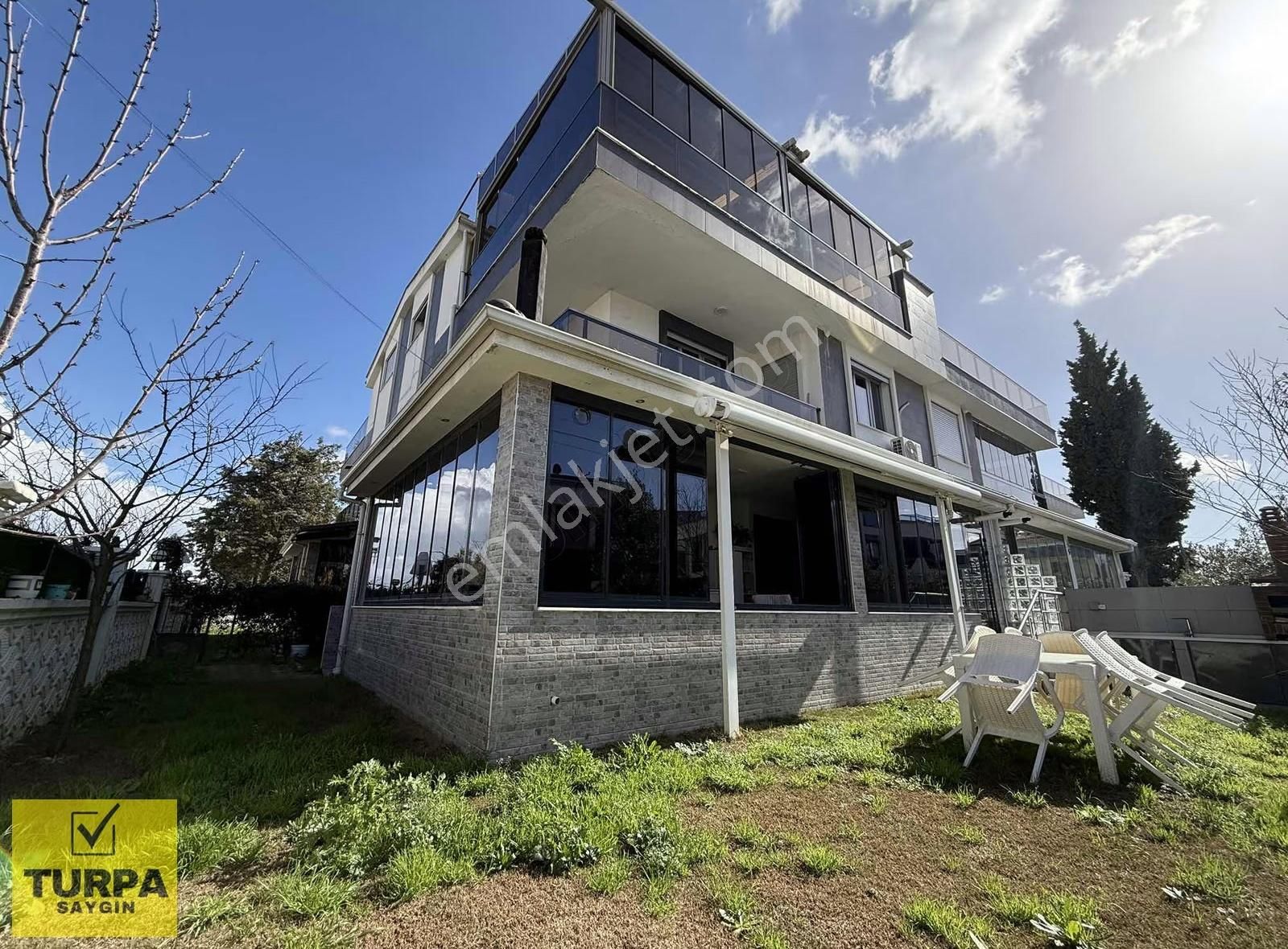 Menderes Mithatpaşa Mahallesinde Müstakil Tapulu 4.5+1 Villa - Görsel 16