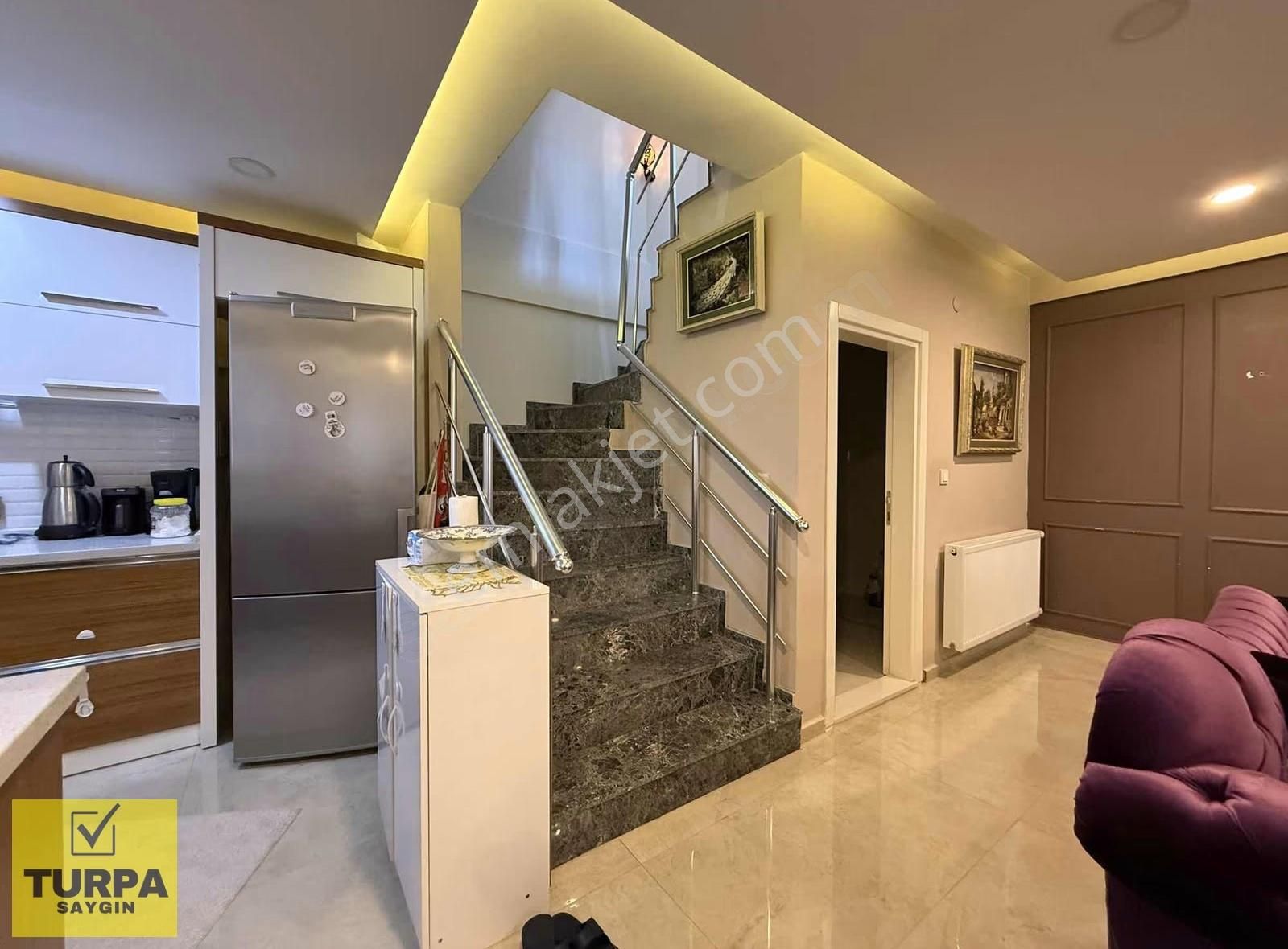Menderes Mithatpaşa Mahallesinde Müstakil Tapulu 4.5+1 Villa - Görsel 19