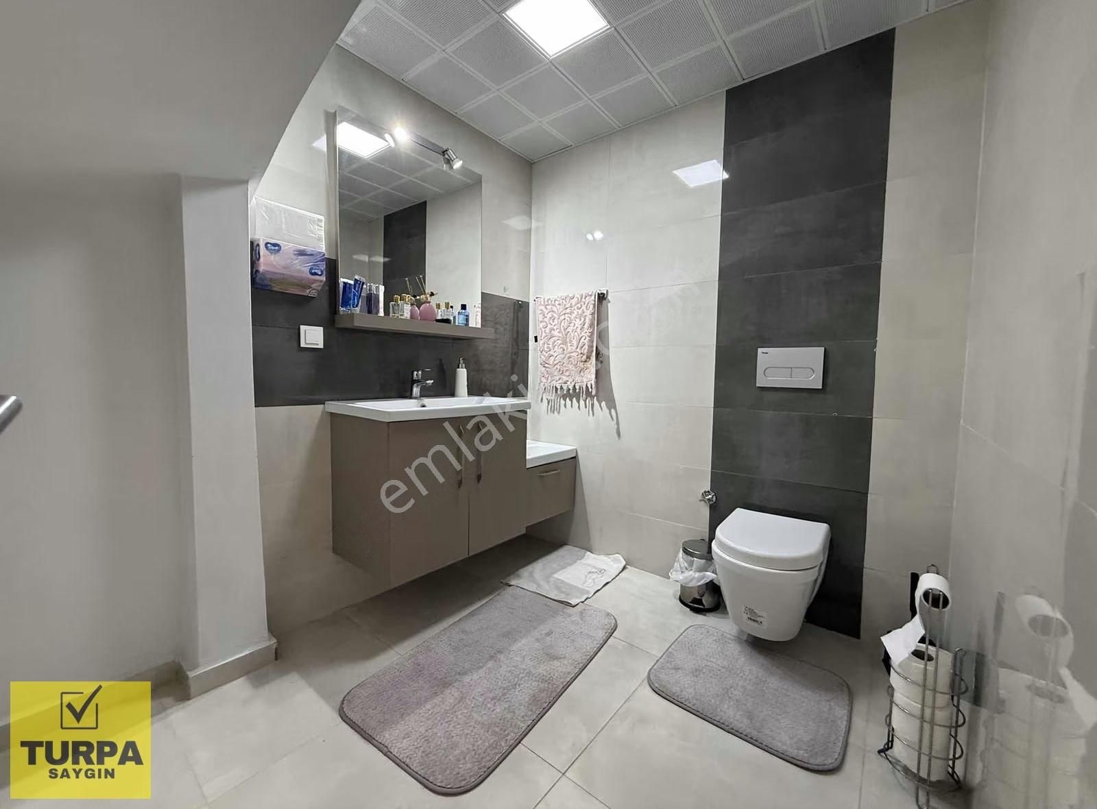 Menderes Mithatpaşa Mahallesinde Müstakil Tapulu 4.5+1 Villa - Görsel 2