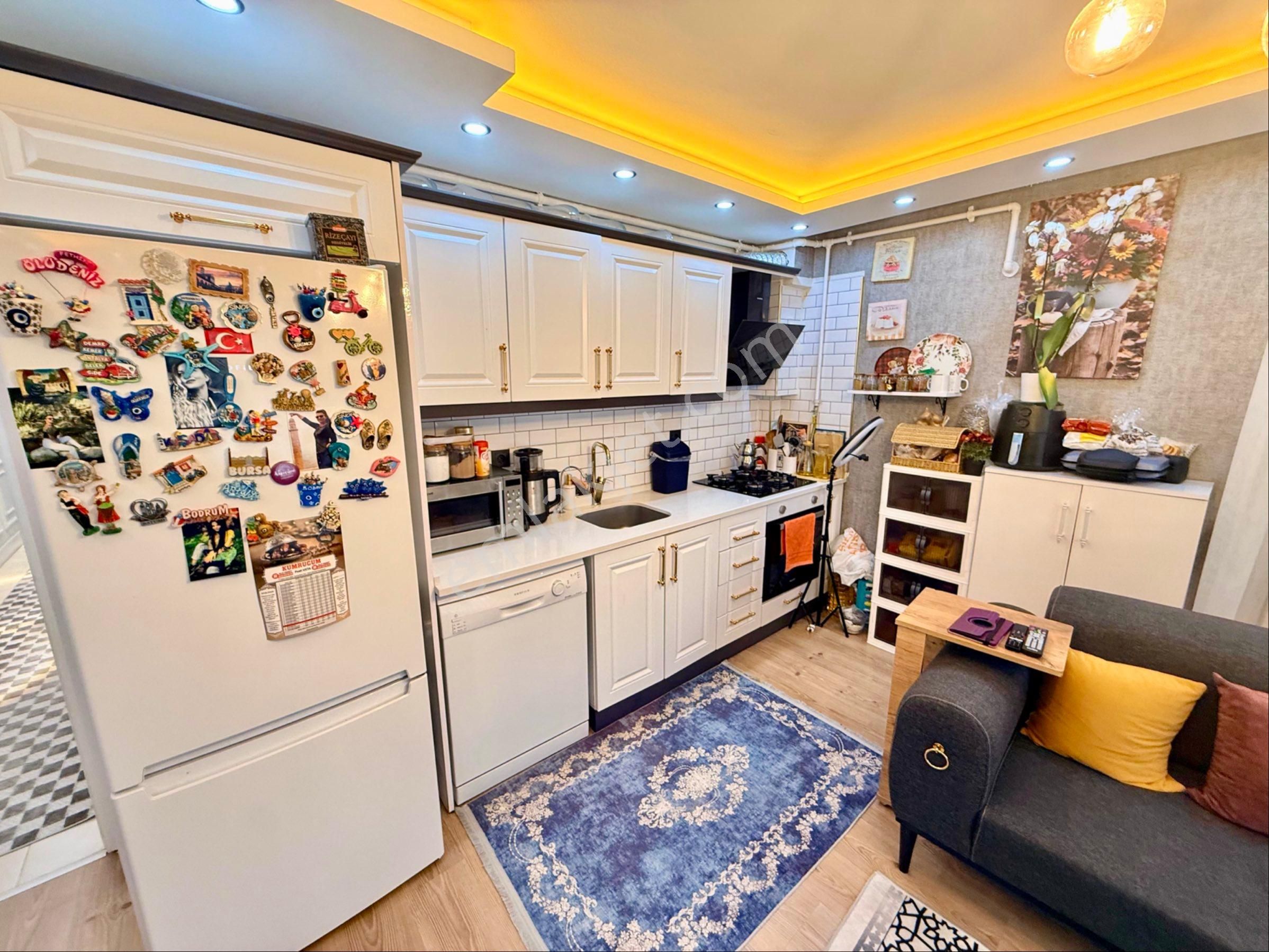 Manisa Şehzadeler Adakale Mah. 9 Yıllık Balkonlu 2+1 Yüksek Zemin - Görsel 3