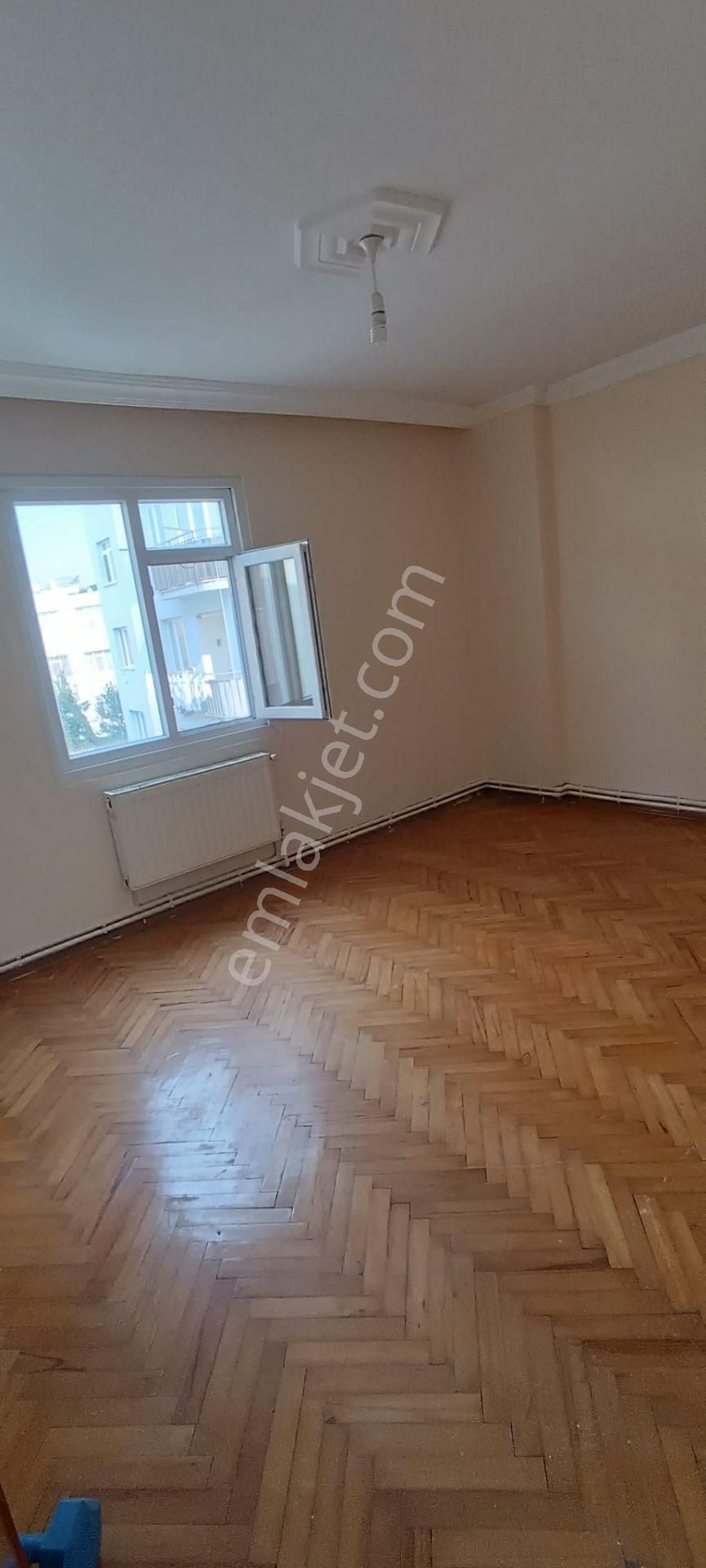 Sahibinden Üsküdar Merkezde Deniz Manzarali Oturmaya Hazir Daire - Görsel 6