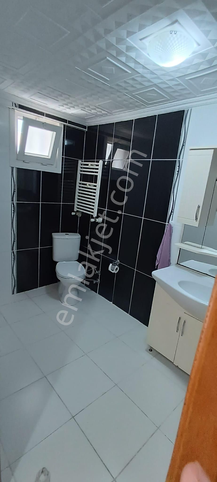 Sahibinden Üsküdar Merkezde Deniz Manzarali Oturmaya Hazir Daire - Görsel 4