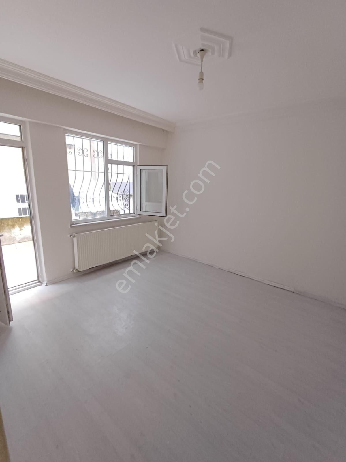 Yeni Dogan Mahallesinde İci Temiz Satılık Daire - Görsel 3