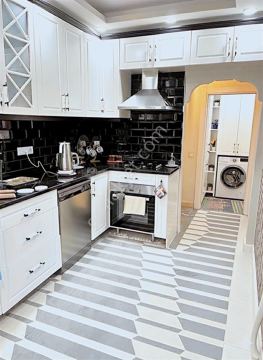 Acil Acil Kızılarık'ta Full Tadilatlı, 2+1 Satılık Daire