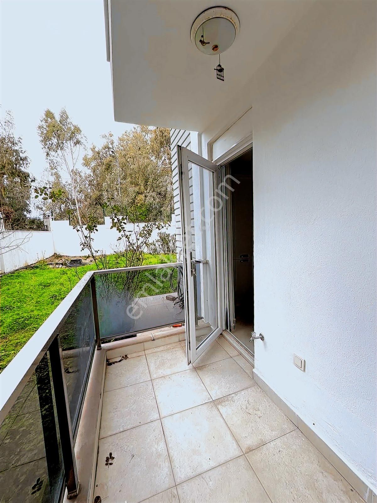 Konyaaltı Arsemia Konaklarında Havuz Manzaralı Bahçe Dubleksi - Görsel 20