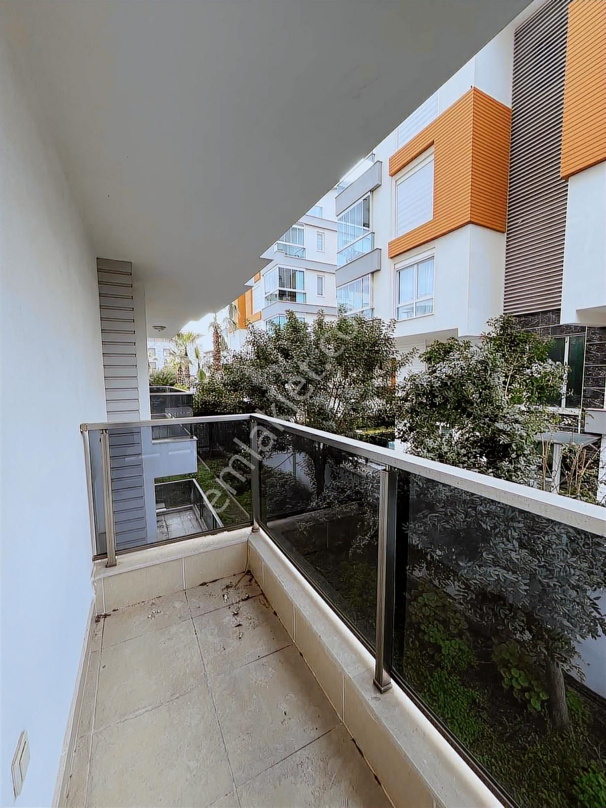 Konyaaltı Arsemia Konaklarında Havuz Manzaralı Bahçe Dubleksi - Görsel 24