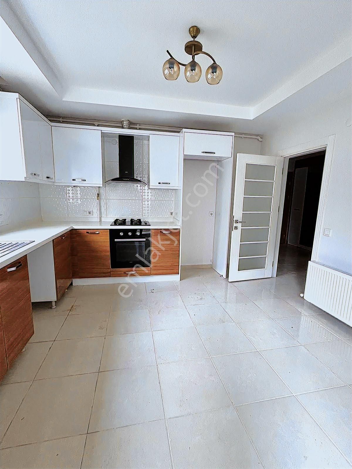 Konyaaltı Arsemia Konaklarında Havuz Manzaralı Bahçe Dubleksi - Görsel 8