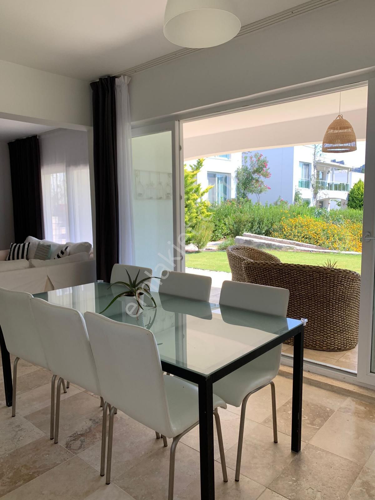 Bodrum Yalıkavak’ta Denize Yürüme Mesafesinde Bahçe Katı - Görsel 9