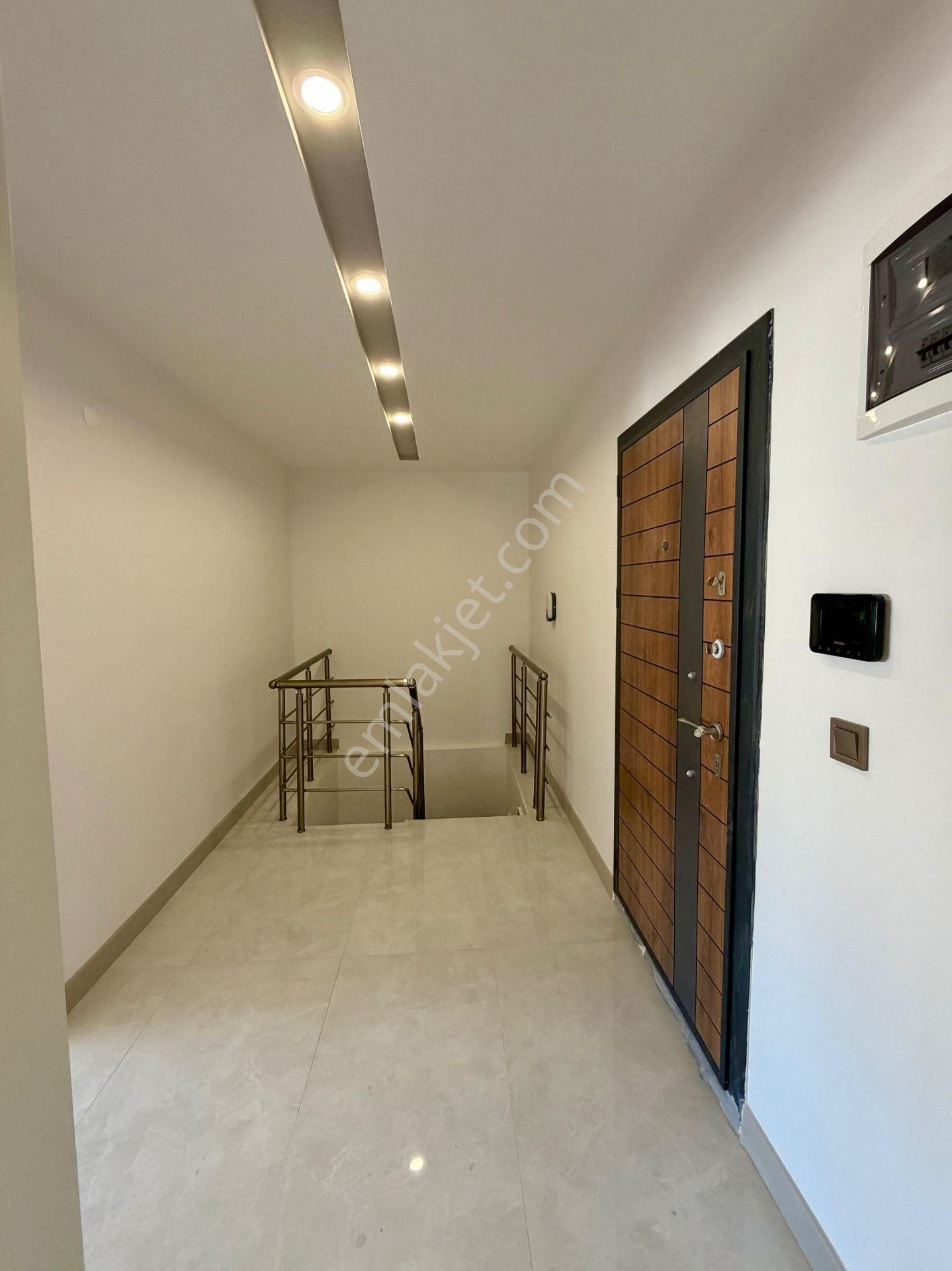 Merkezi Konumda Kullanışlı 4+1 Süper Lüks Dubleks Daire - Görsel 8