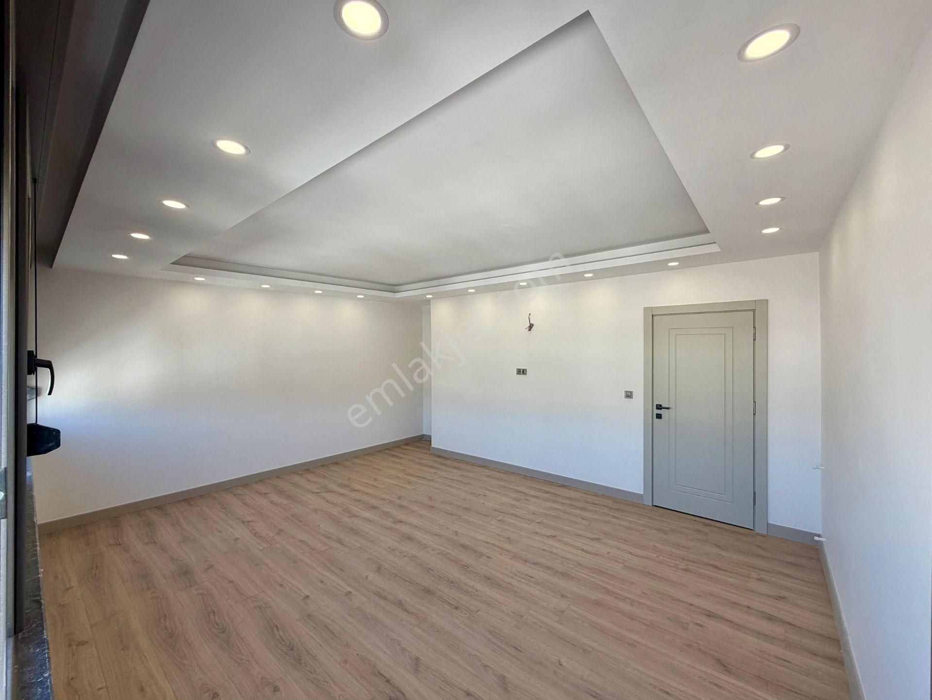 Merkezi Konumda Kullanışlı 4+1 Süper Lüks Dubleks Daire - Görsel 4