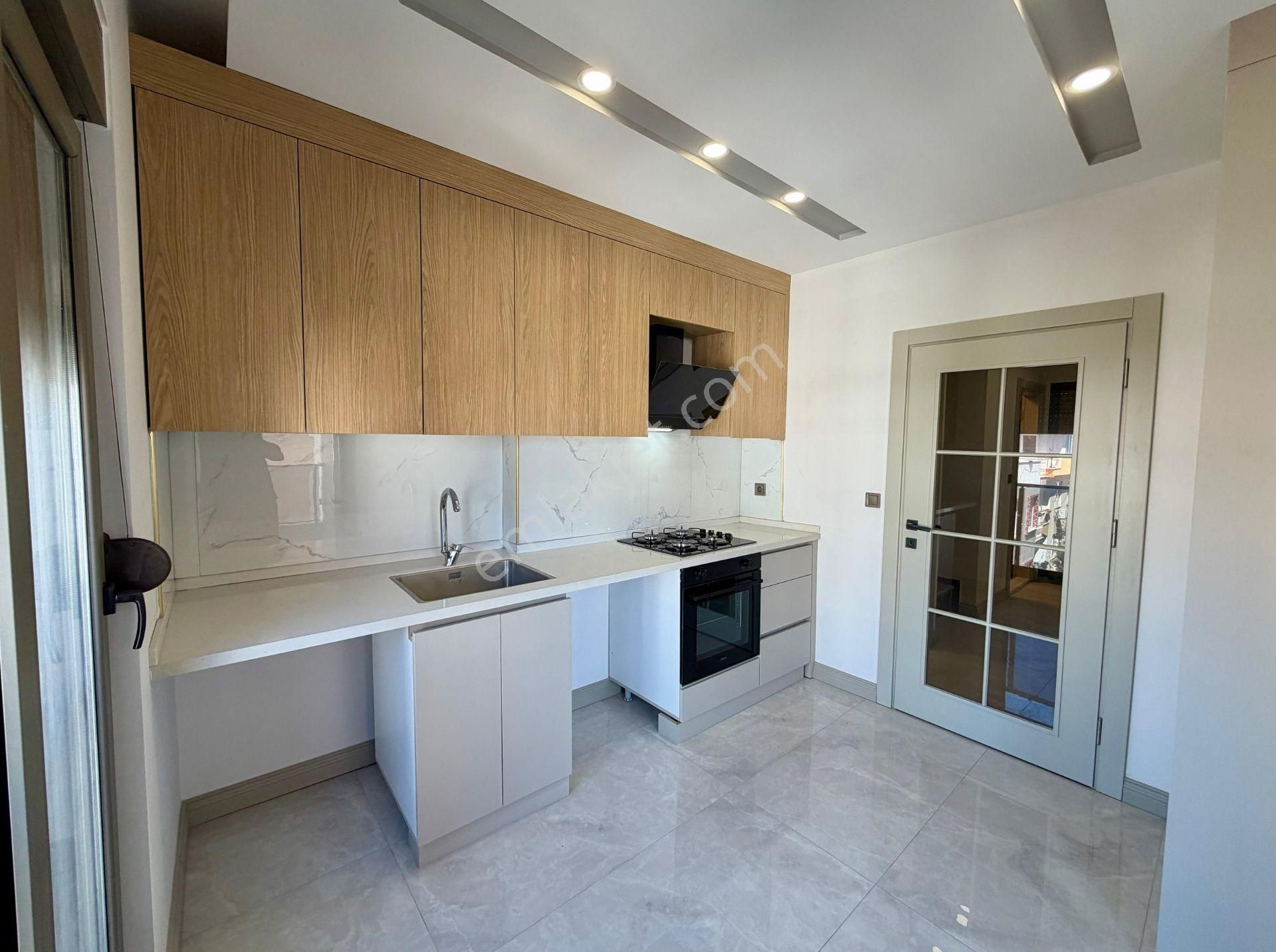 Merkezi Konumda Kullanışlı 4+1 Süper Lüks Dubleks Daire