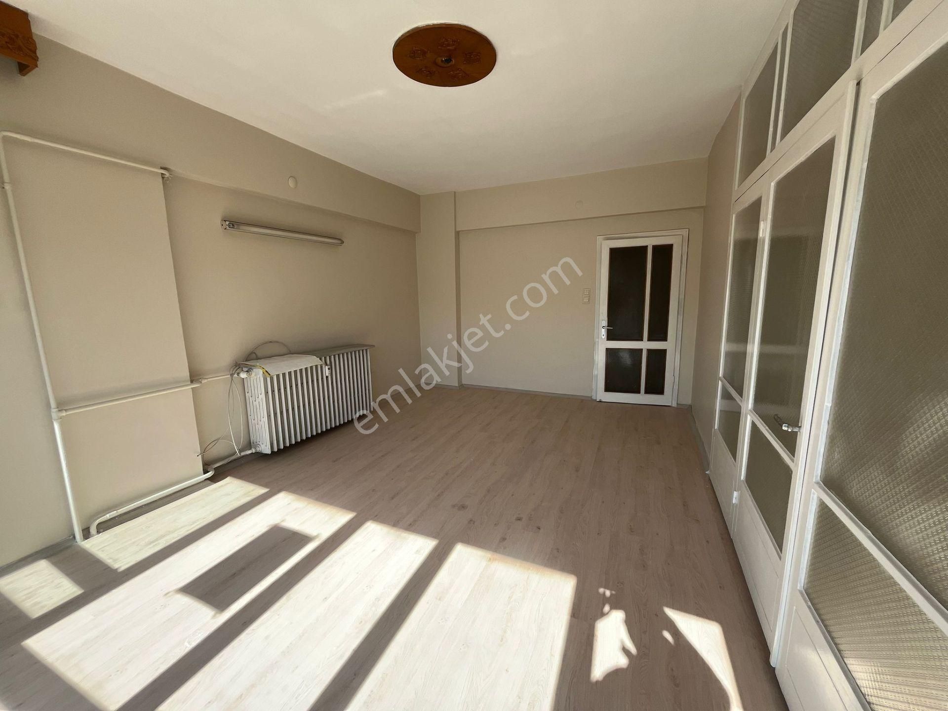 Sivas Caddesinde Yapılı 3+1 140m2 Satılık Daire 117/1 - Görsel 7