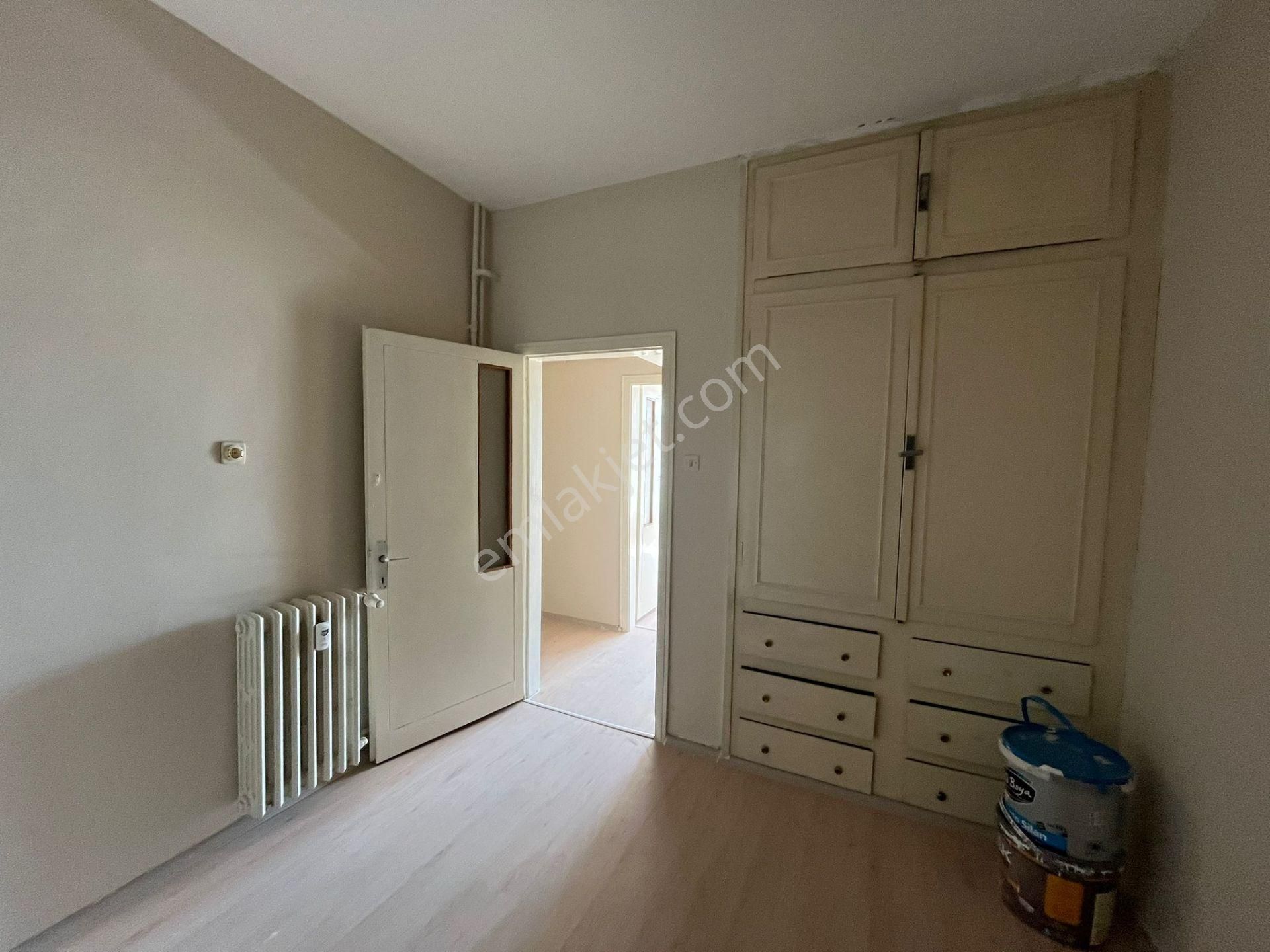 Sivas Caddesinde Yapılı 3+1 140m2 Satılık Daire 117/1