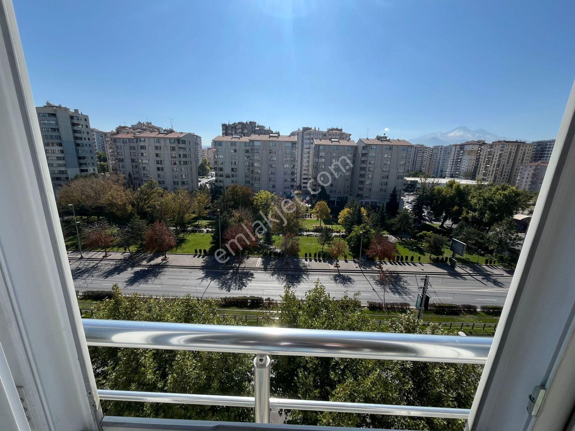 Sivas Caddesinde Yapılı 3+1 140m2 Satılık Daire 117/1 - Görsel 9