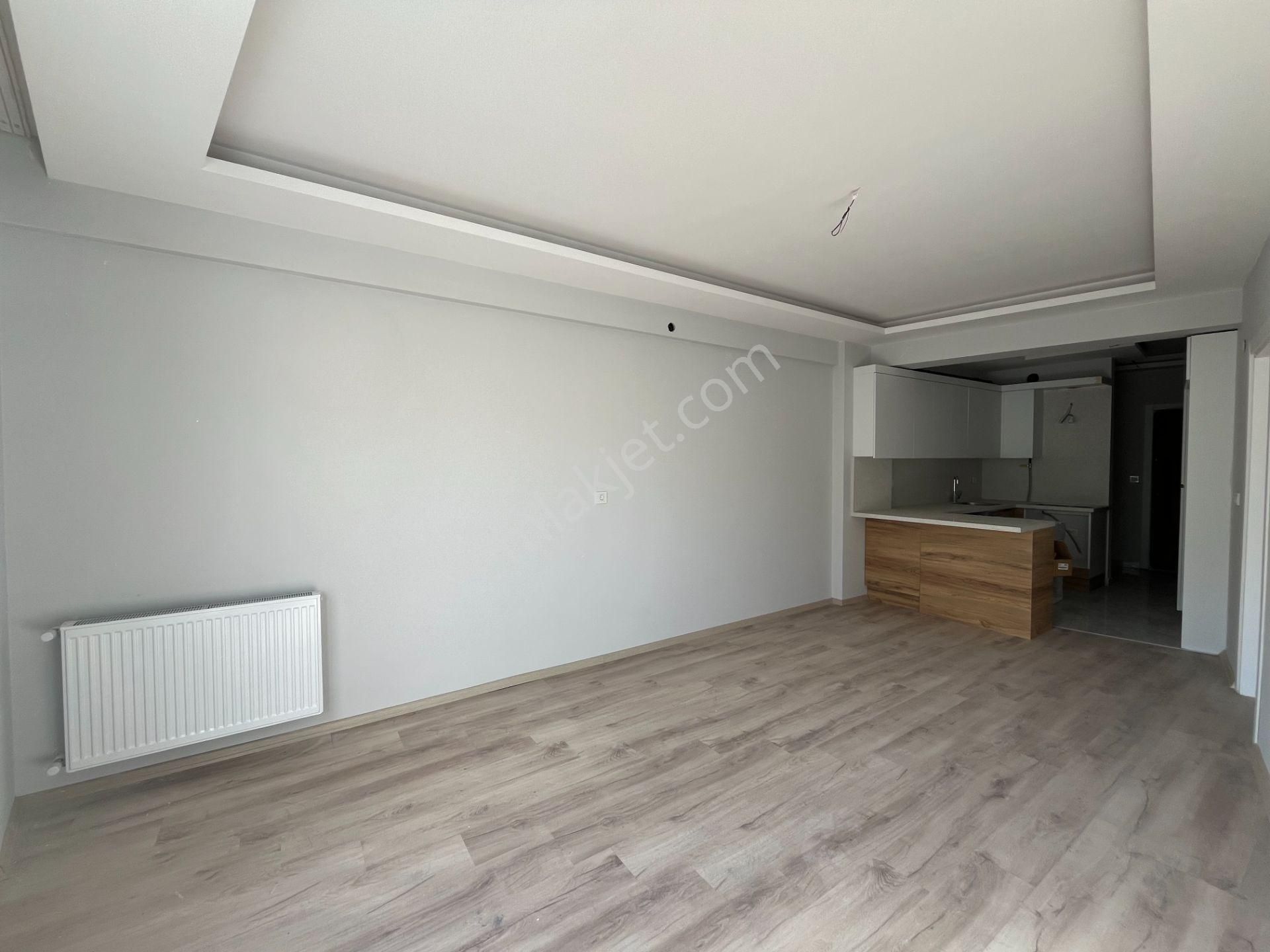 Gümüşpala'da Doğalgazlı, Ankastreli, Vestiyerli 1+1 Satılık Daire - Görsel 5