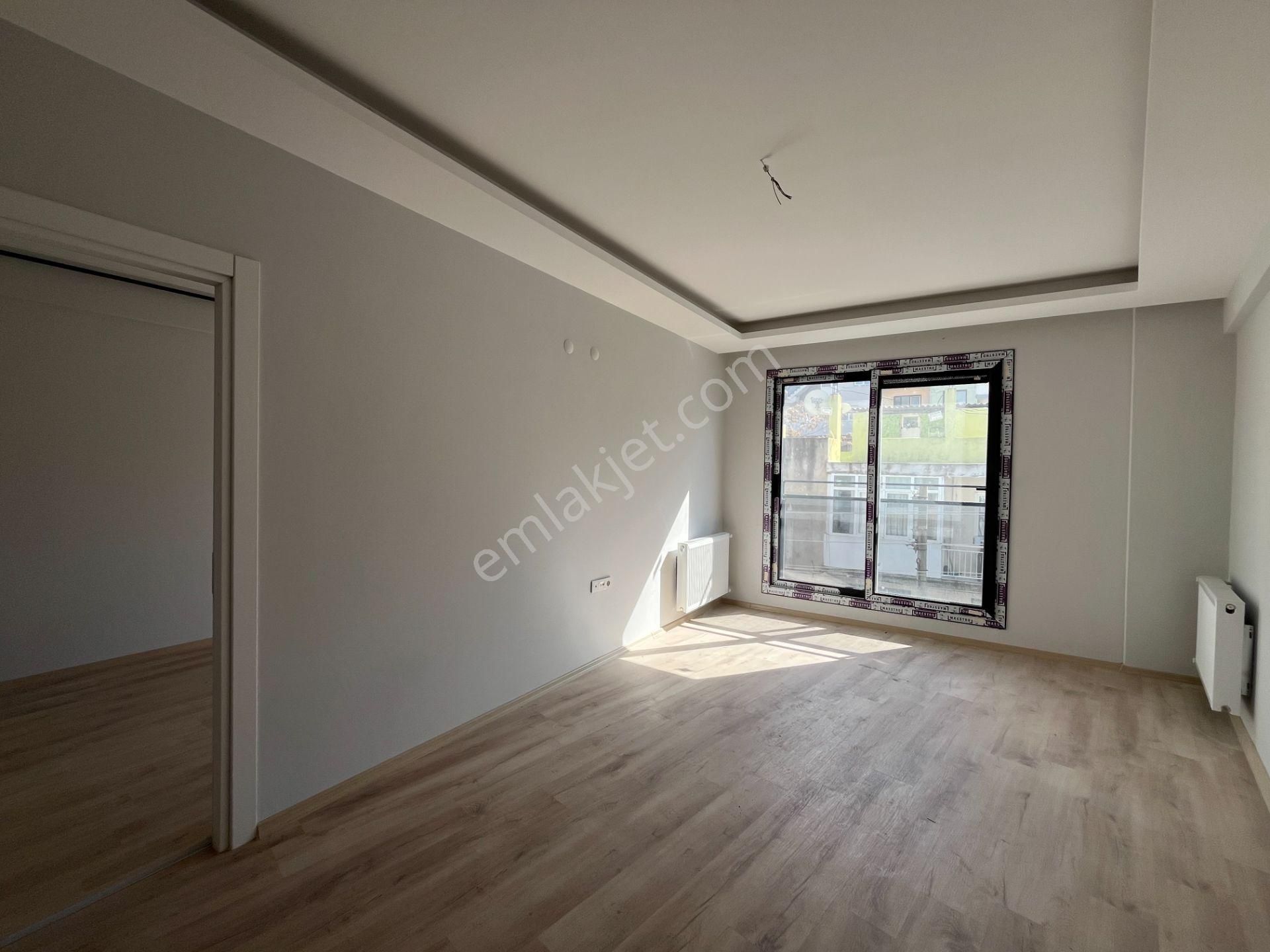 Gümüşpala'da Doğalgazlı, Ankastreli, Vestiyerli 1+1 Satılık Daire - Görsel 2