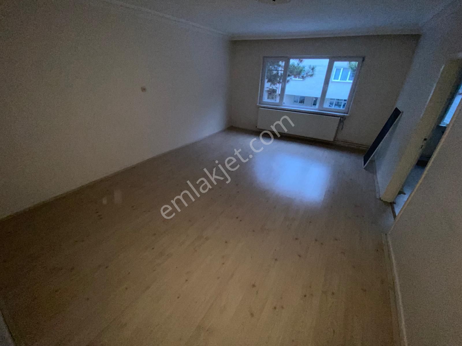 Yılmaz Gayrimenkul'den 3+1 Ara Katta Ön Cephe 20 Bin Pazarlıklı Fırsat Kiralık Daire 20.000 Tl - Görsel 2