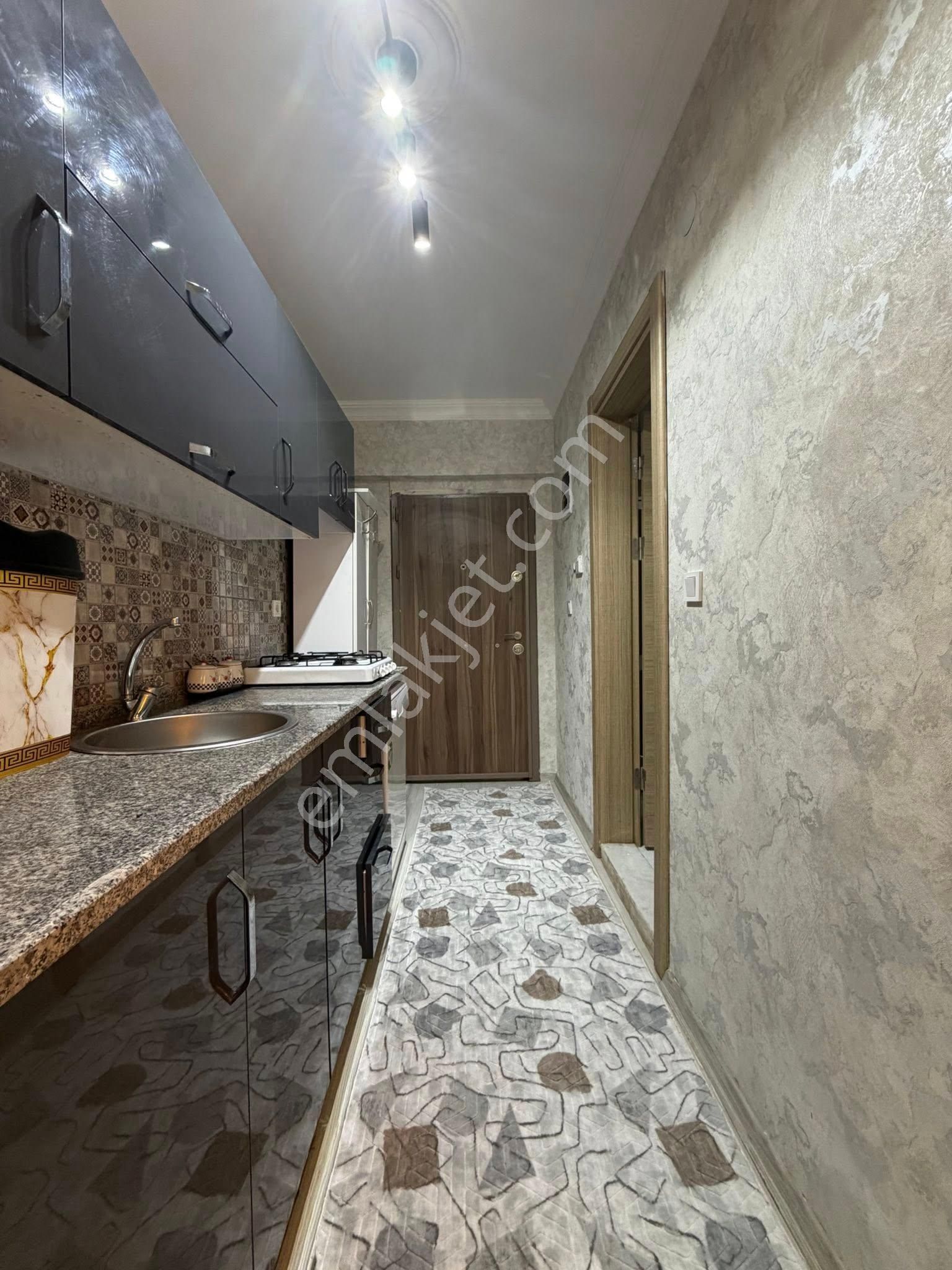 Kampüse Komşu 1+1 Eşyalı Teraslı Dubleks Daire - Görsel 34