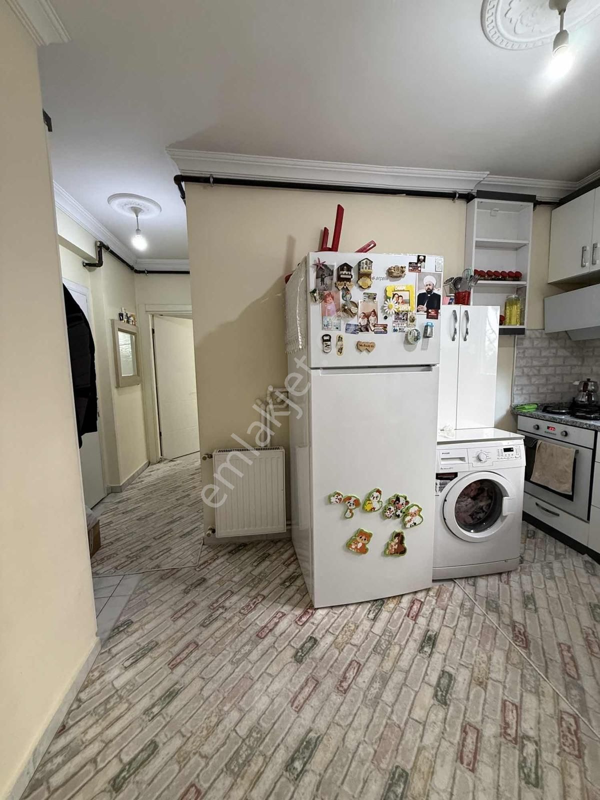 Ahatlı Mah. Doğalgazlı Y.giriş 2+0 Çift Balkonlu 75m Kiracısızz - Görsel 18