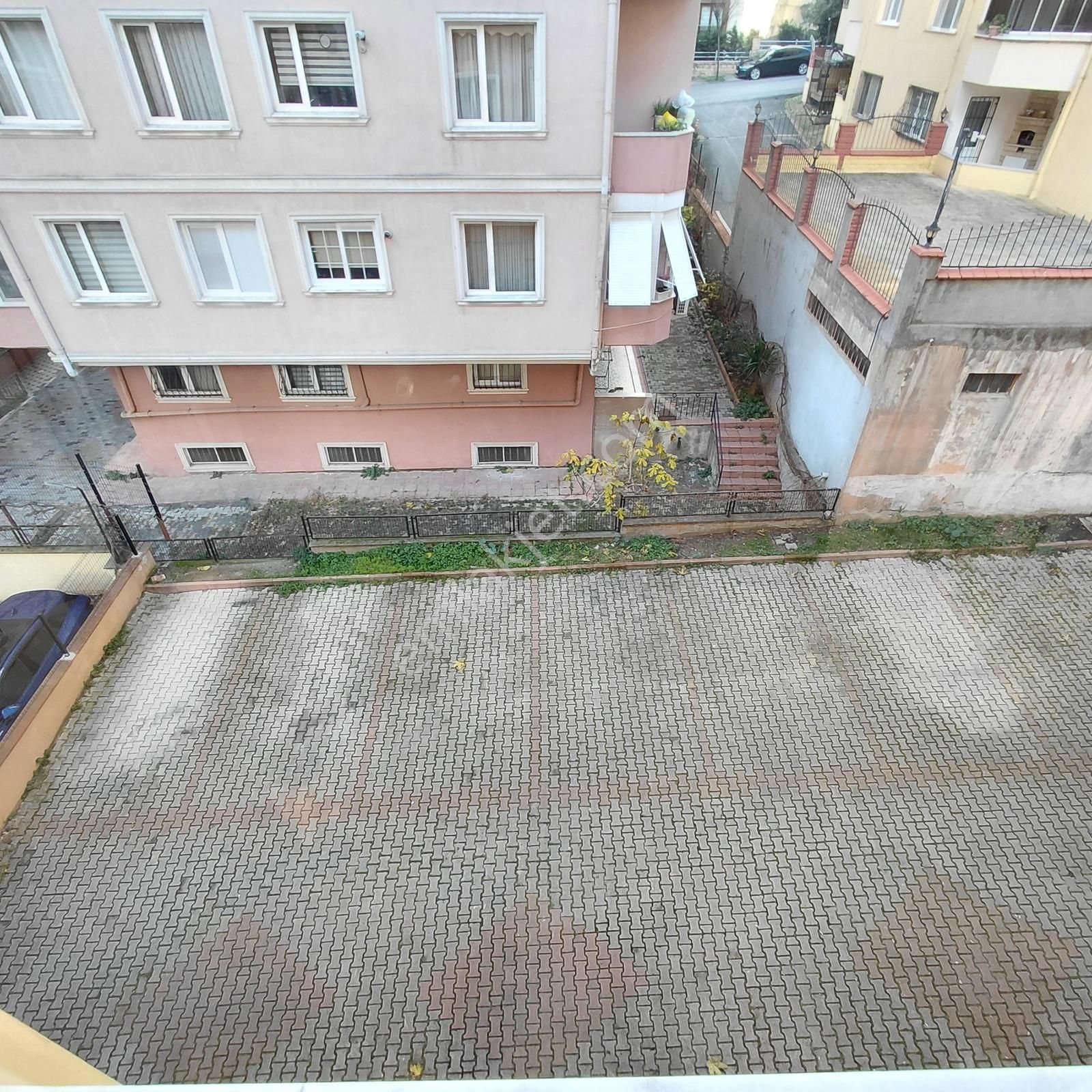 Elalmış Cad.yakını-balkonlu-ara Kat-güney Cephe - Görsel 20