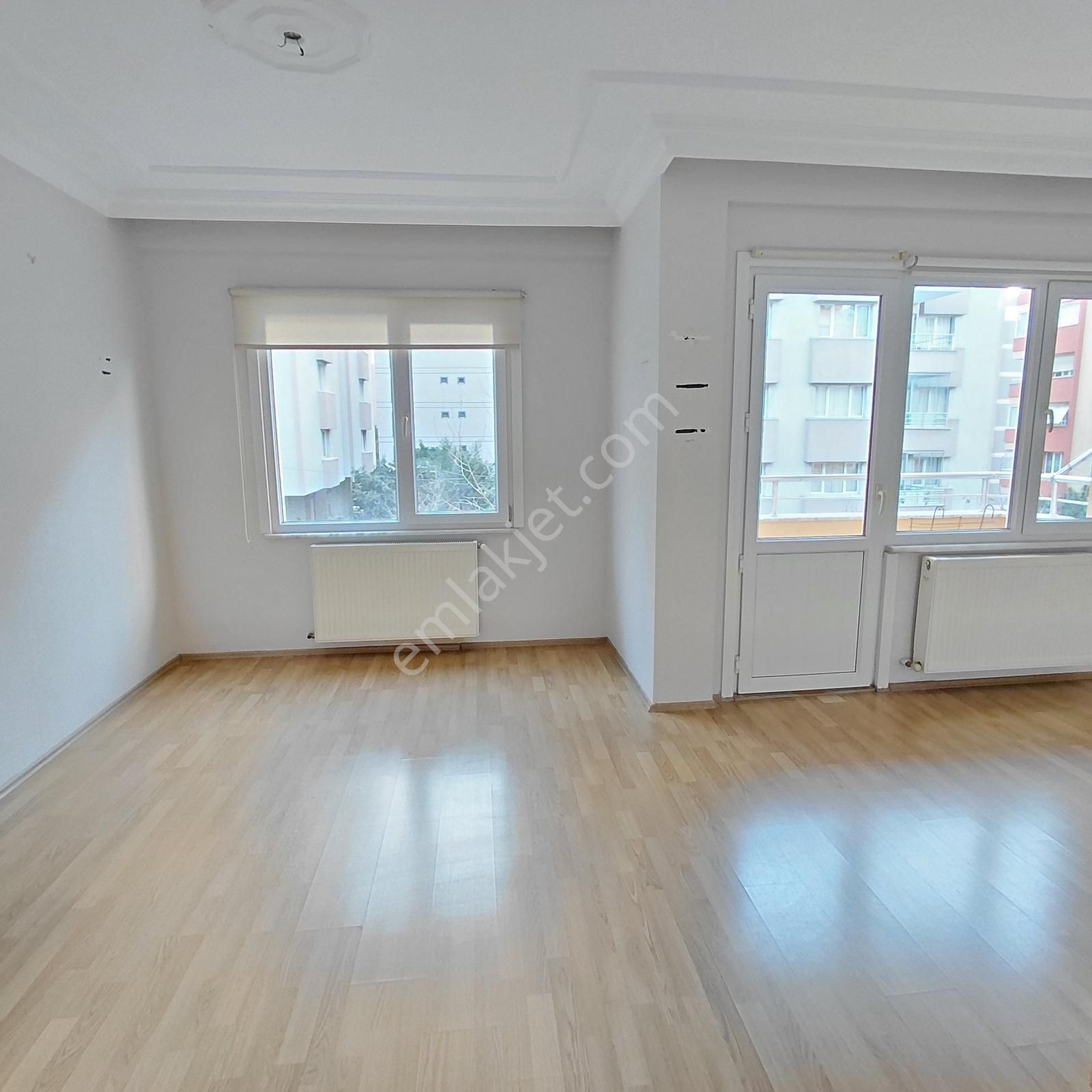 Elalmış Cad.yakını-balkonlu-ara Kat-güney Cephe - Görsel 3