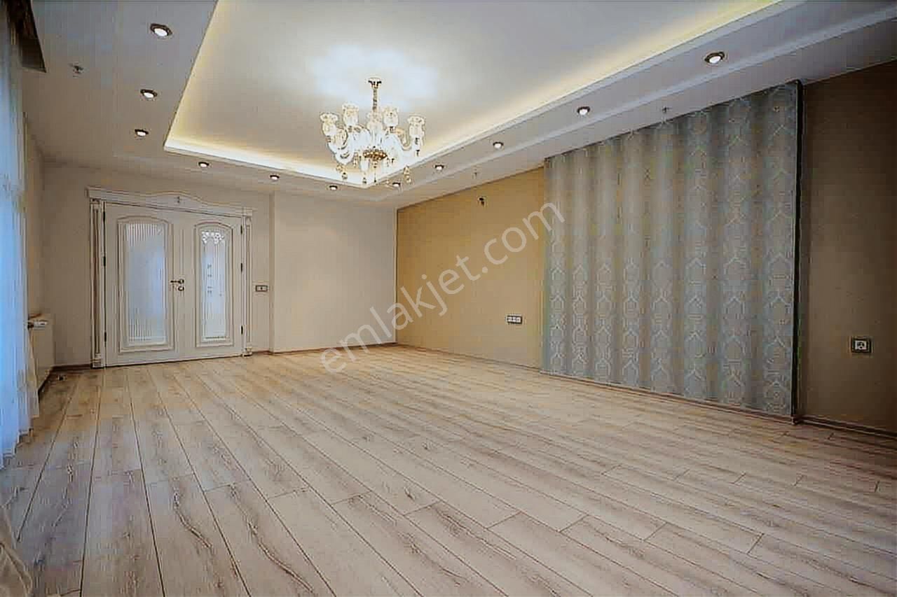 Merkez Mahallesinde Lüks Site İçinde Havuzlu Sosyal Tesisli 4+1 - Görsel 30