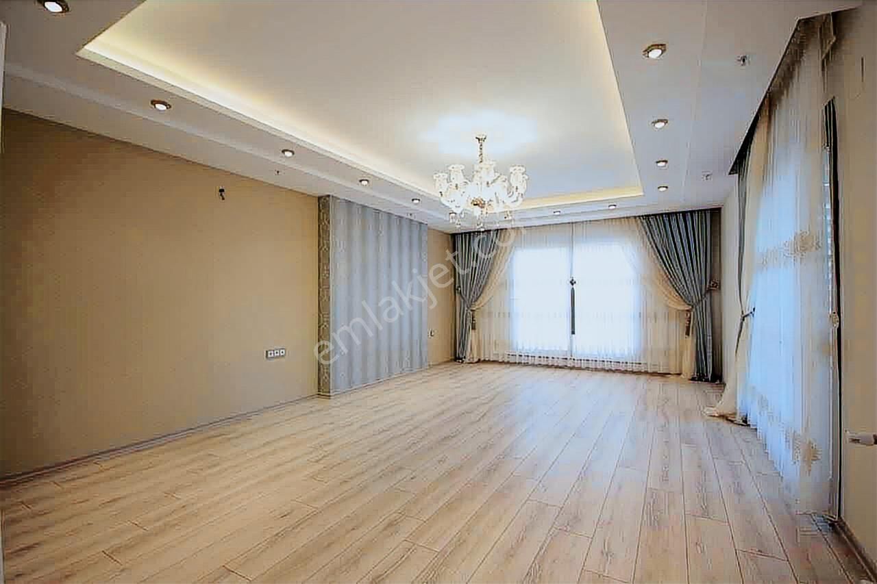 Merkez Mahallesinde Lüks Site İçinde Havuzlu Sosyal Tesisli 4+1 - Görsel 26