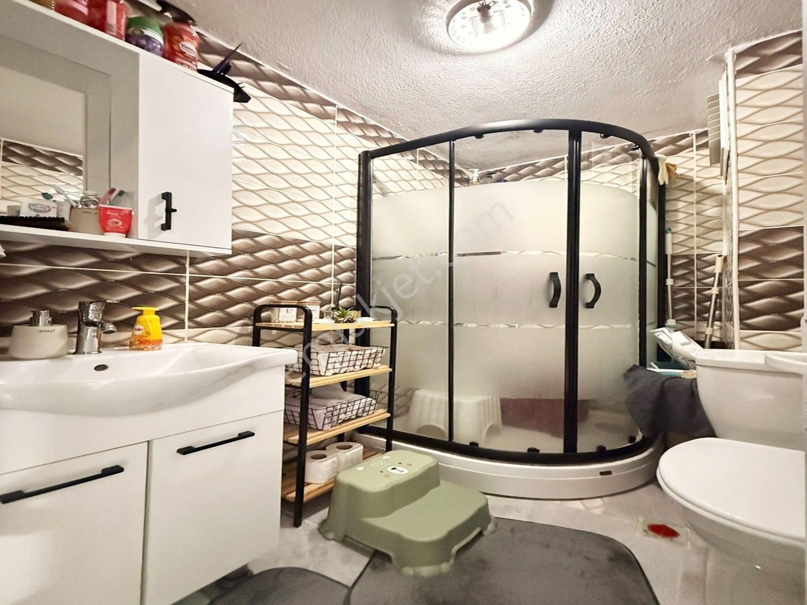 Acil Satılık Daire 2+1 Balkonlu 110m2 İçi Yapılı Masrafsız - Görsel 16