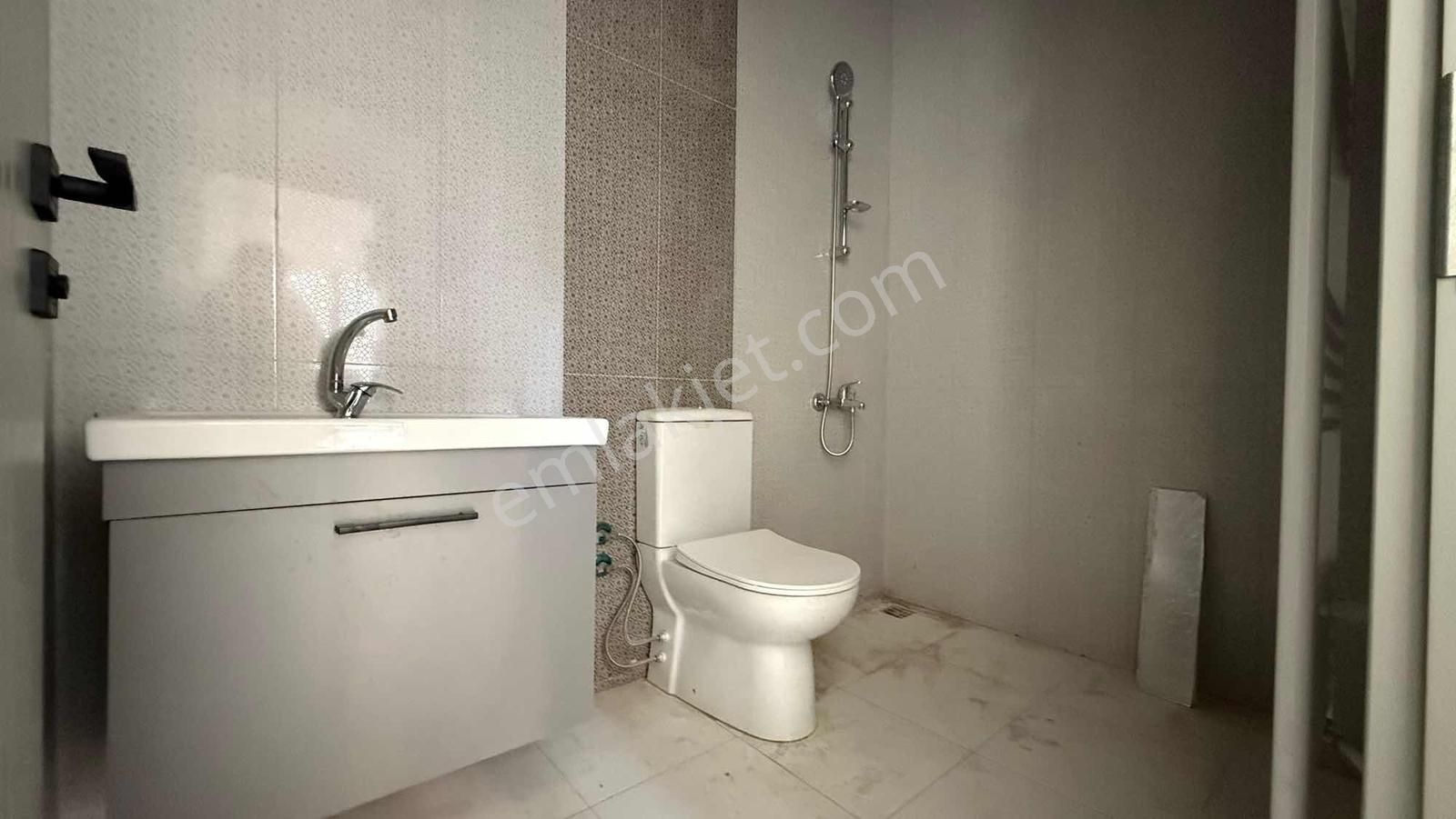 Emlak Ofisimden Fevzi Çakmak Mah. 4+1 Sıfır Daire - Görsel 14