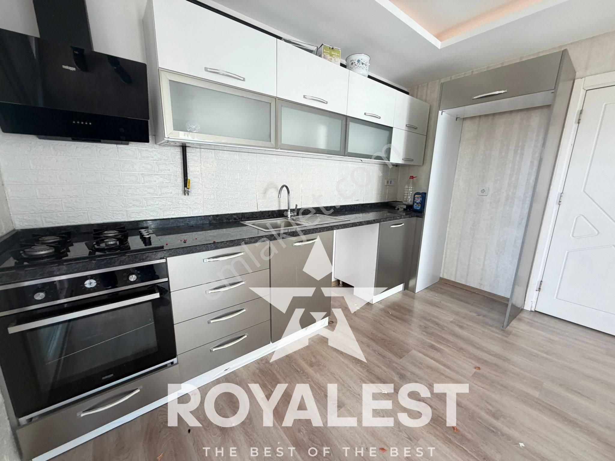 Royalest'ten Mithatpaşa Da Ekstra Geniş 2+1 Daire